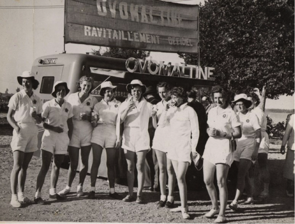 1951- The British women relax after racing at Macon © River & Rowing Museum