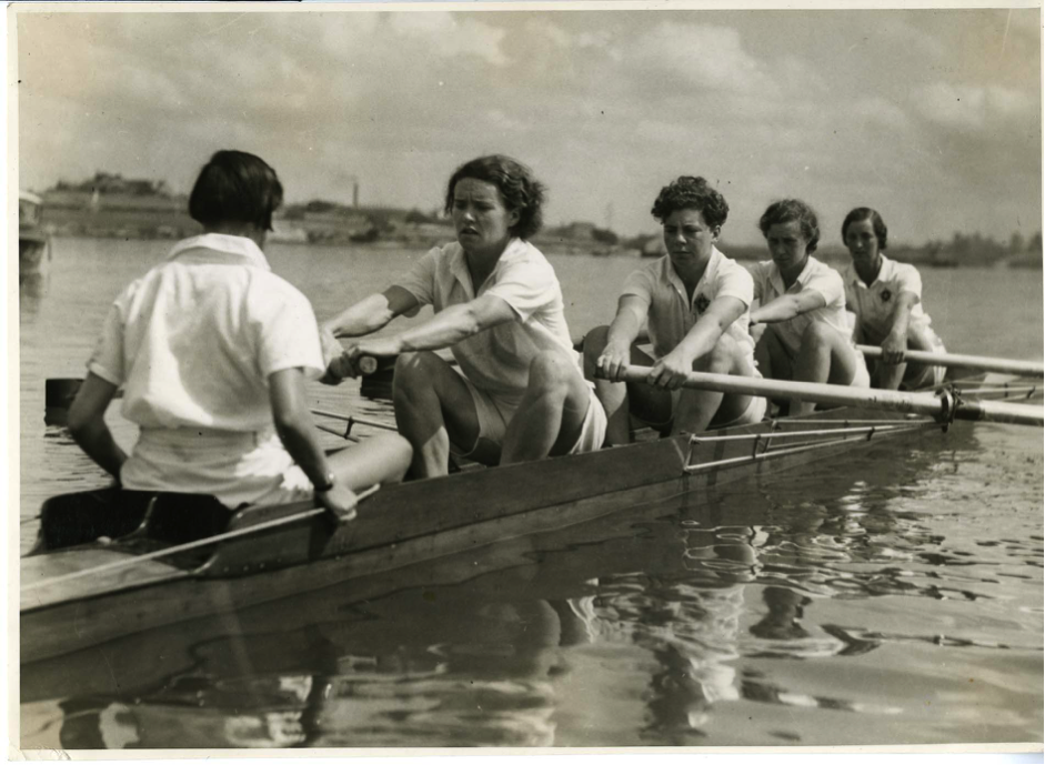 On tour in 1938- Eleanor Lester and her crew race in Sydney © River & Rowing Museum