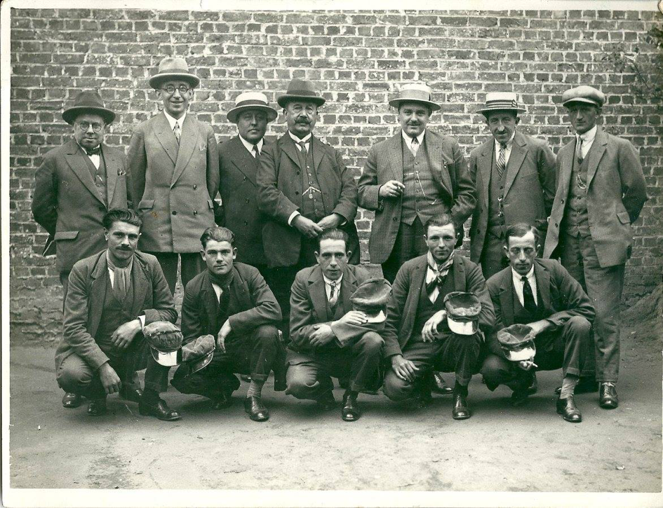 Sportwereld’s team of reporters in the 1920s. Director Léon van den Haute is on the front row, third from the left. Editor-in-chief Karel van Wijnendaele can be seen on the same row, fifth from the left