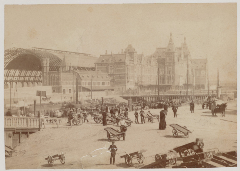 A Photo of the Stationsplein, Amsterdam, c.1882 (P.H.J. Reynet de la Rue) Collectie Stadsarchief Amsterdam: foto-afdrukken Image number: OSIM00002000130 Image Courtesy of Stadsarchief Amsterdam